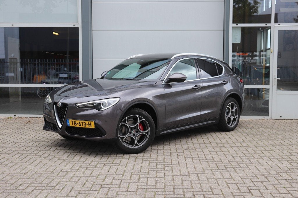 Alfa romeo STELVIO 2.0 T AWD SUPER/ORIG.NL/H&K/MEMORY/STOEL., Auto's, Alfa Romeo, Automaat, 1995 cc, 4 cilinders, Bedrijf