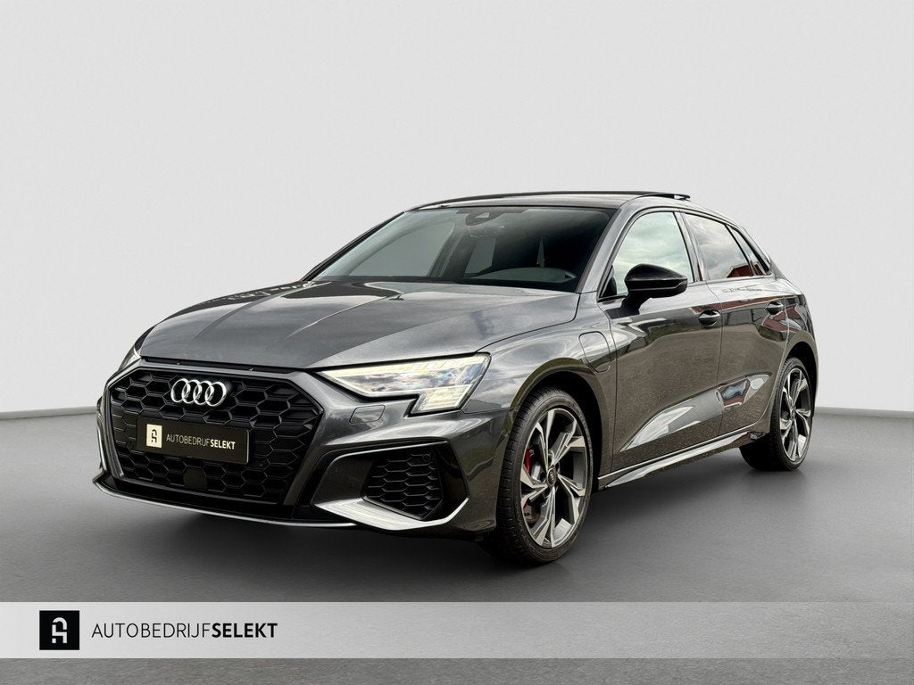 Audi A3 Sportback 45 TFSI e | Pano | Matrix | Memory | RS st, Auto's, Audi, Gebruikt, 4 cilinders, Met garantie (alle), Hybride Elektrisch/Benzine