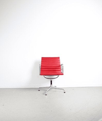 Vitra Eames EA 108 Stoel Rood Leer - Aluminium, Niet ingevuld, Zo goed als nieuw, Niet ingevuld, Niet ingevuld