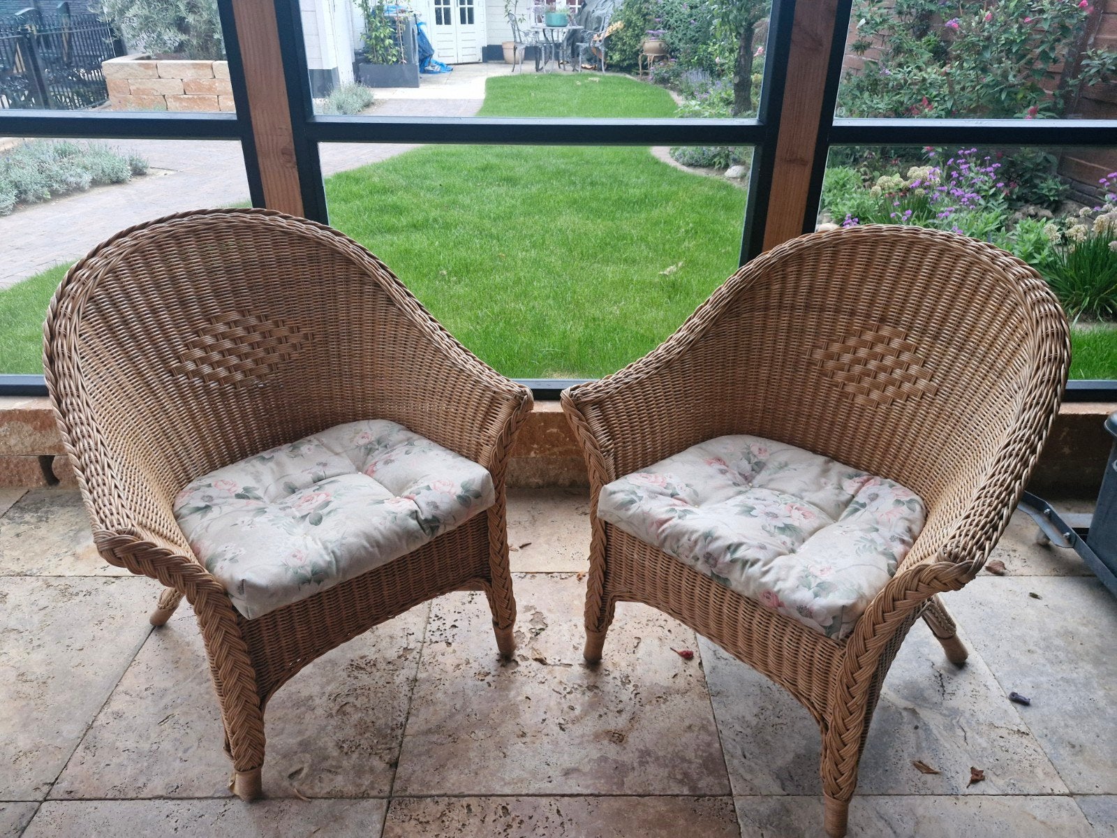 Rotan stoelen - in prijs verlaagd, Ophalen, Zo goed als nieuw, Bruin, Twee
