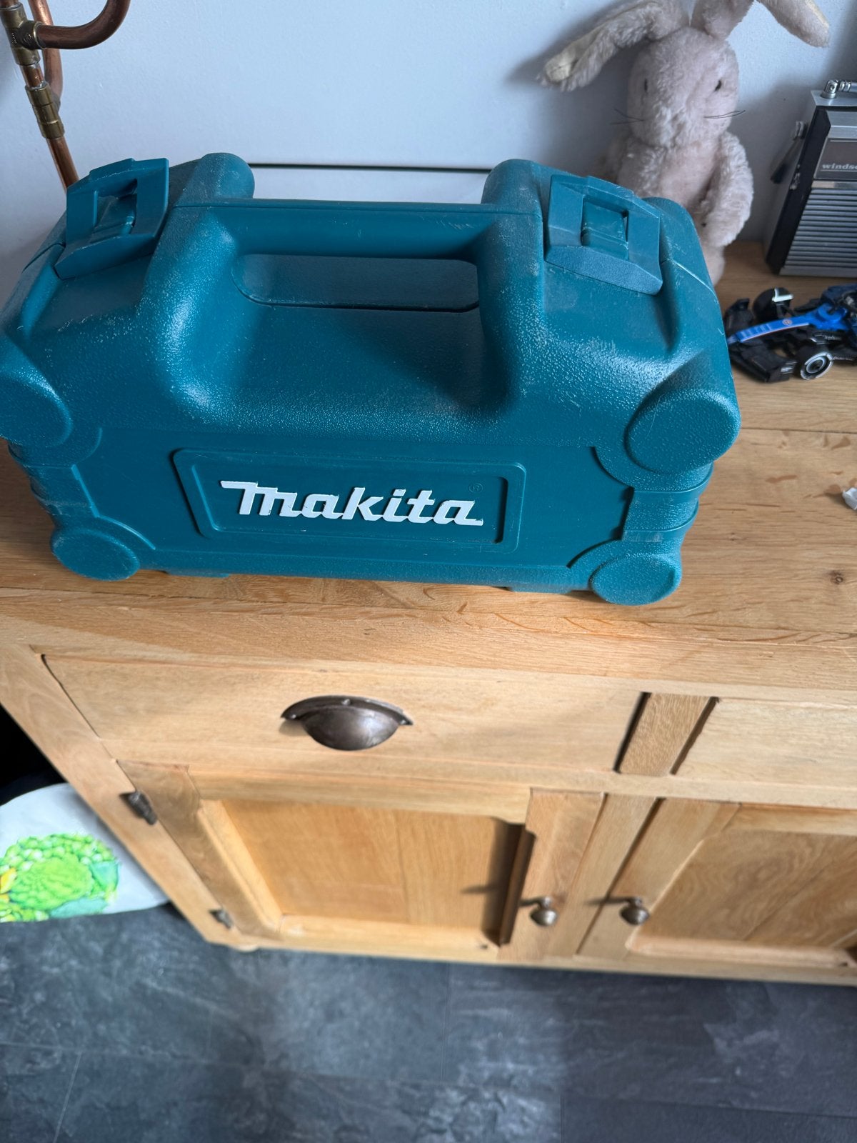 Makita 6723D 4.8V Accuschroevendraaier met Bitset, Ophalen, Gebruikt, Variabele snelheid, Boor- en Schroefmachine