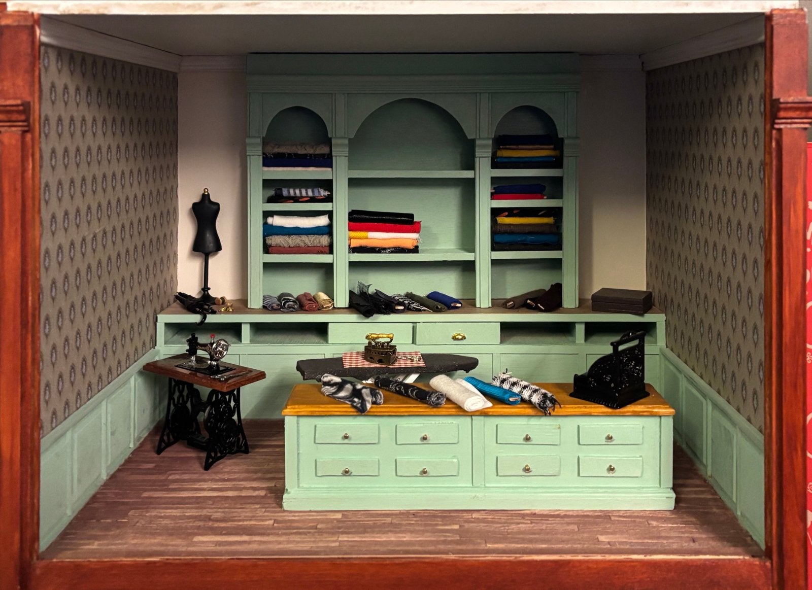 Miniatuur Stoffenwinkel 1:12 - Poppenhuis Decoratie, Ophalen, Zo goed als nieuw, Poppenhuis