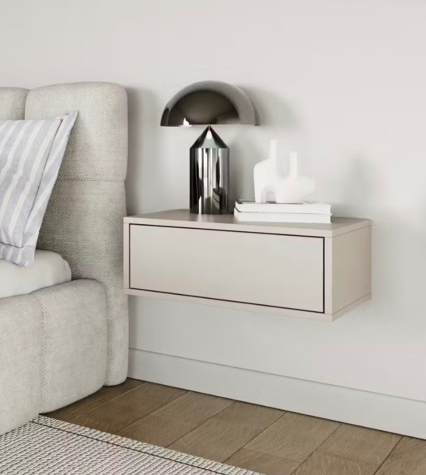 zwevend nachtkastje 2x beige naduvi, Ophalen of Verzenden, Nieuw, Minder dan 45 cm