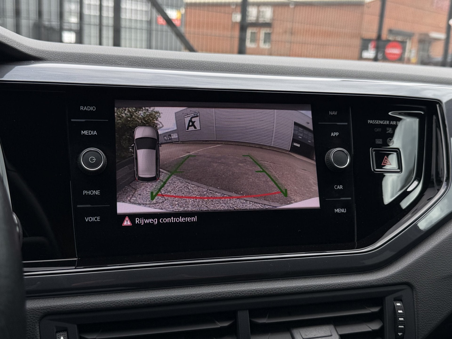 Volkswagen Polo 1.5 TSI DSG R-Line ACC|Camera|NAVI|Led 150PK, Auto's, Dealer onderhouden, 4 cilinders, Wit, Automatische klimaatregeling
