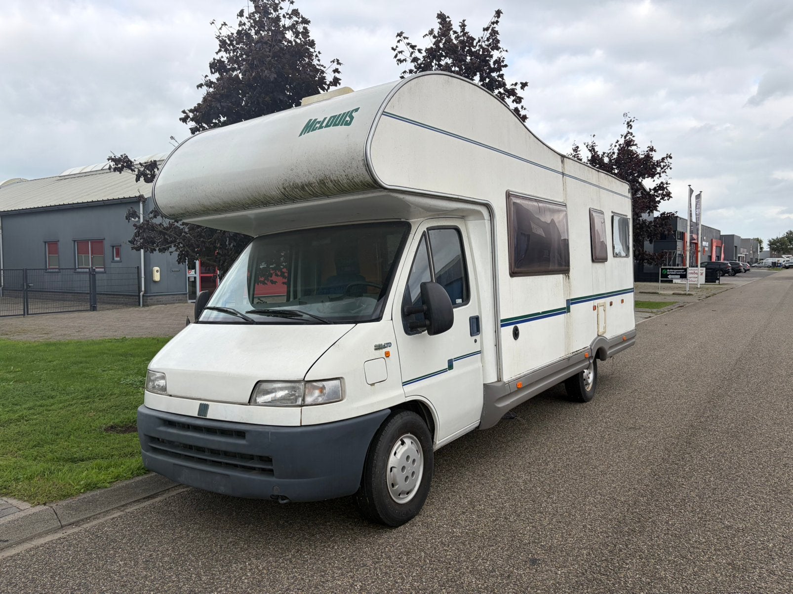 McLouis Camper – 2001 – 132.172 km – Project / Hobbyist, Alkoof, Fiat, Bedrijf, Tot en met 6
