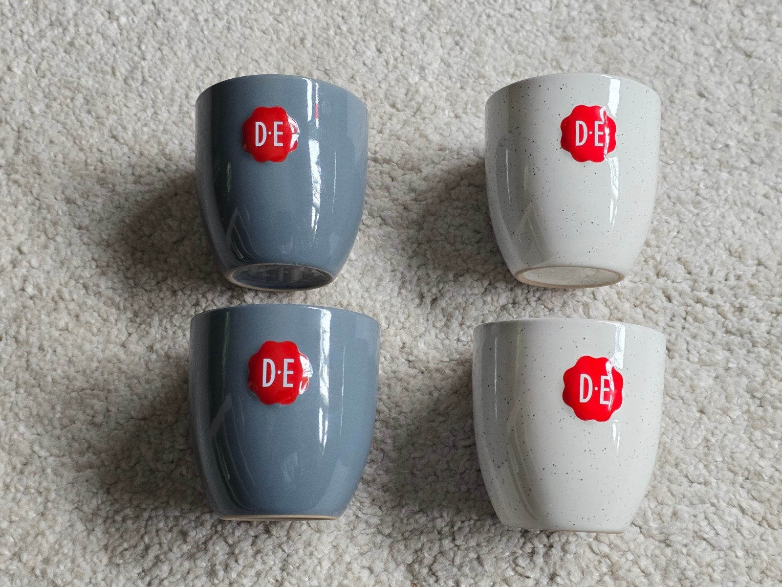 4 Douwe Egberts Mokken, Verzenden, Zo goed als nieuw, Overige stijlen, Kop(pen) en/of Schotel(s)
