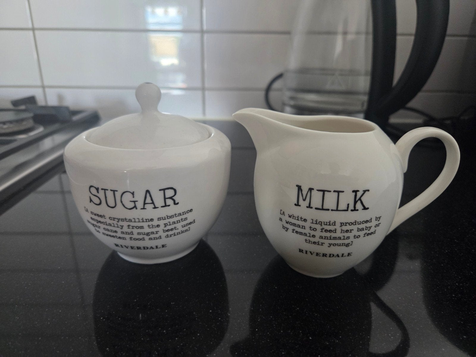 Riverdale Melk en Suiker Kannetje Set, Ophalen of Verzenden, Zo goed als nieuw, Overige stijlen, Overige typen
