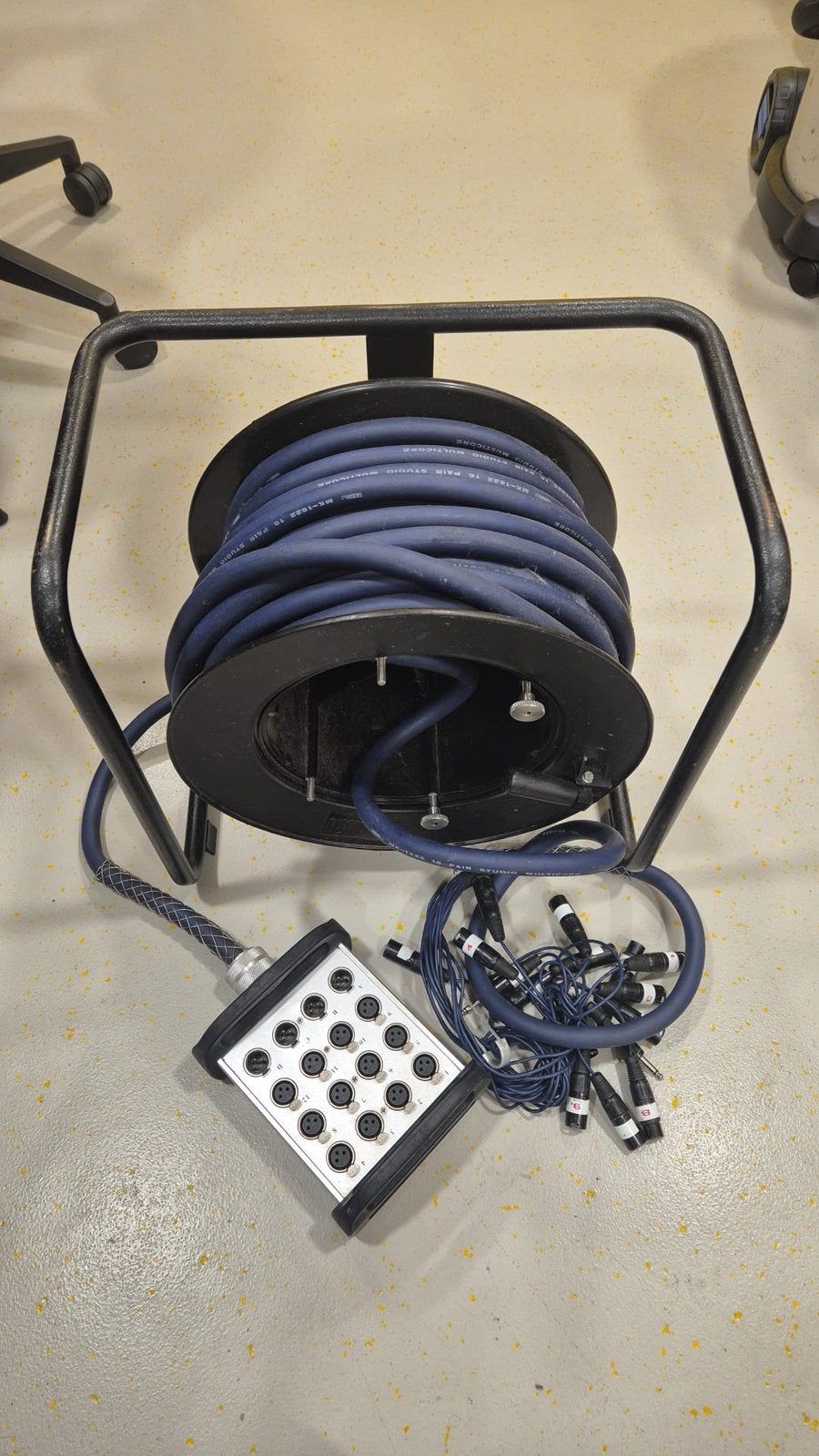 DAP 16-kanaals multikabel haspel 25m incl. Stagebox & kabels, Ophalen of Verzenden, Zo goed als nieuw, Apparatuur