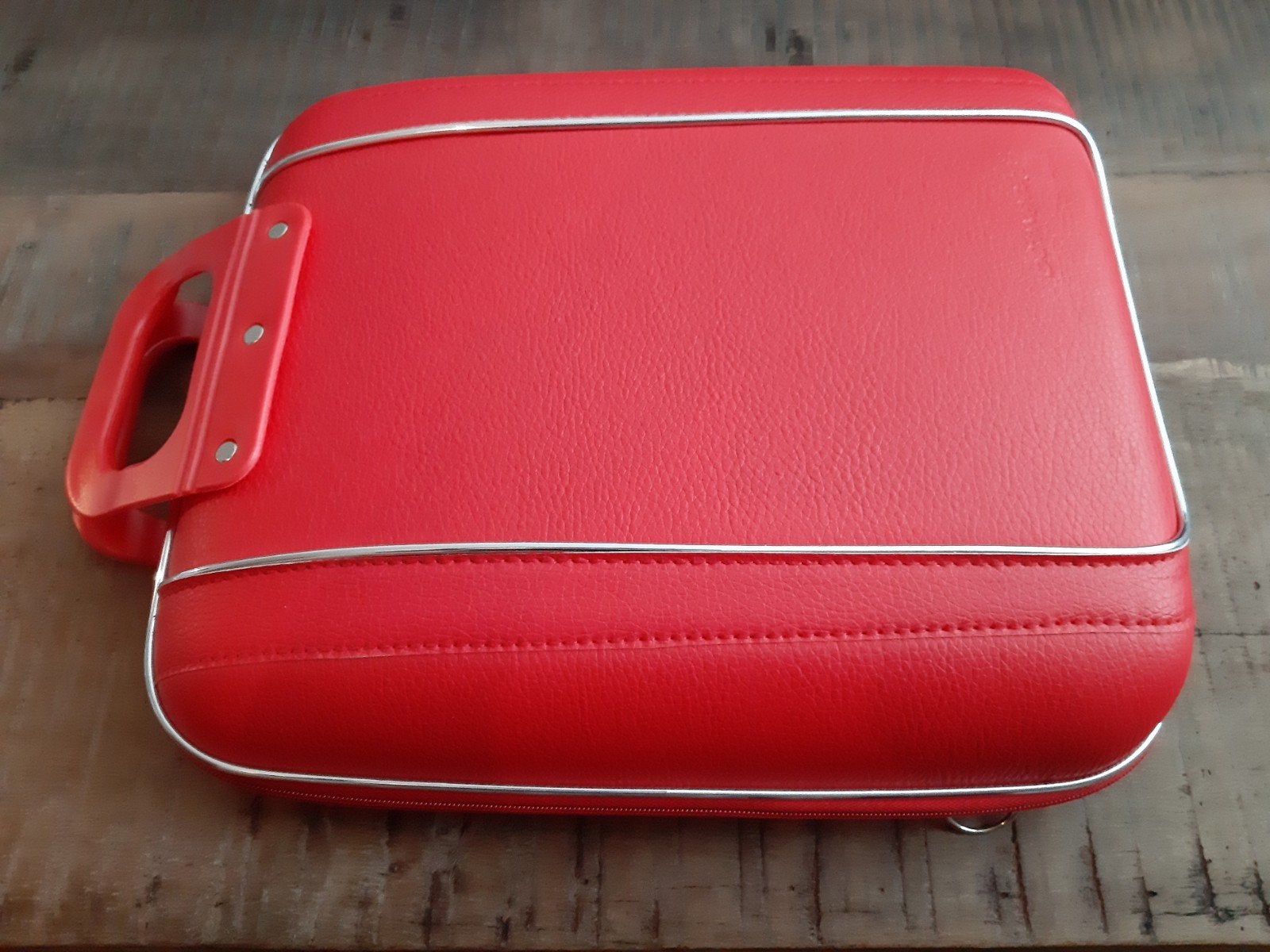 Bombata hardcase laptoptas rood Nieuw, Computers en Software, Ophalen of Verzenden, 13 inch, Nieuw, Aktetas