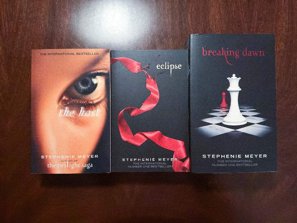 Stephenie Meyer ENG boeken: The Host, Breaking Dawn, Ophalen of Verzenden, Gelezen, Stephenie Meyer