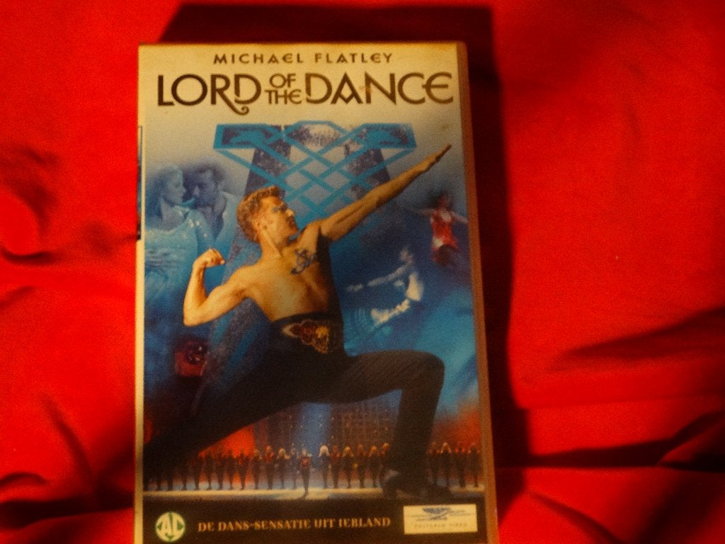 VHS film Lord of the Dance met michael flatley,een nieuw,, Alle leeftijden, Ophalen, Zo goed als nieuw