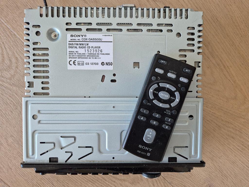 Sony Dab+ / FM autoradio / cd speler (CDX-DAB5000), Ophalen of Verzenden, Gebruikt