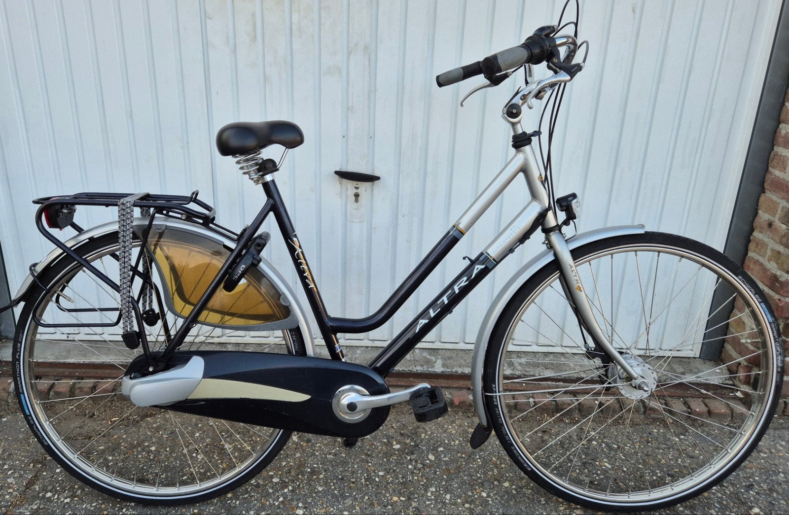 te koop altra damesfiets in nette staat, Fietsen en Brommers, Fietsen | Dames | Damesfietsen, Versnellingen, Trommelrem, Ophalen
