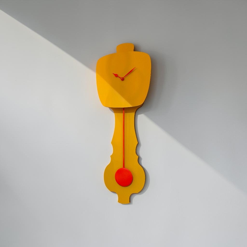 Wandklok van het merk Kloq, Ophalen, Wandklok, Geel, Analoog