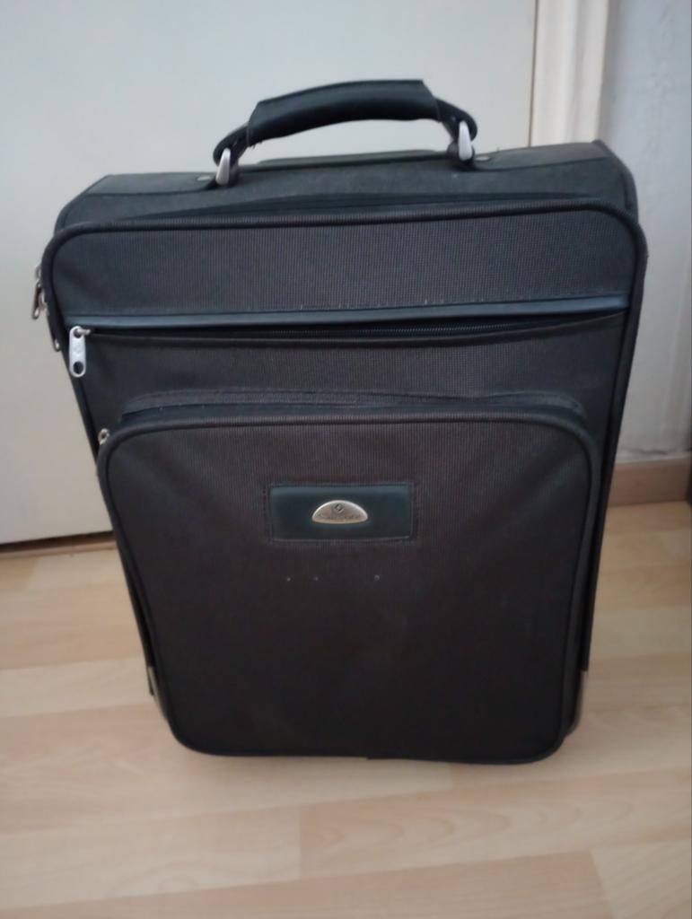 Samsonite reiskoffer met wieltjes en uitschuifbare handgreep, 40 tot 60 cm, Wieltjes, Gebruikt, 20 tot 30 cm