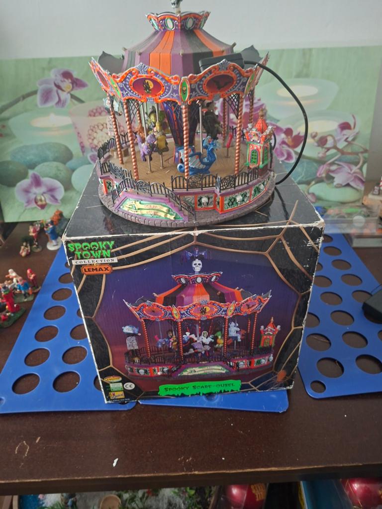 Lemax Spooky Town Scare Oussel Zeldzaam - Licht werkt, Verzenden, Gebruikt