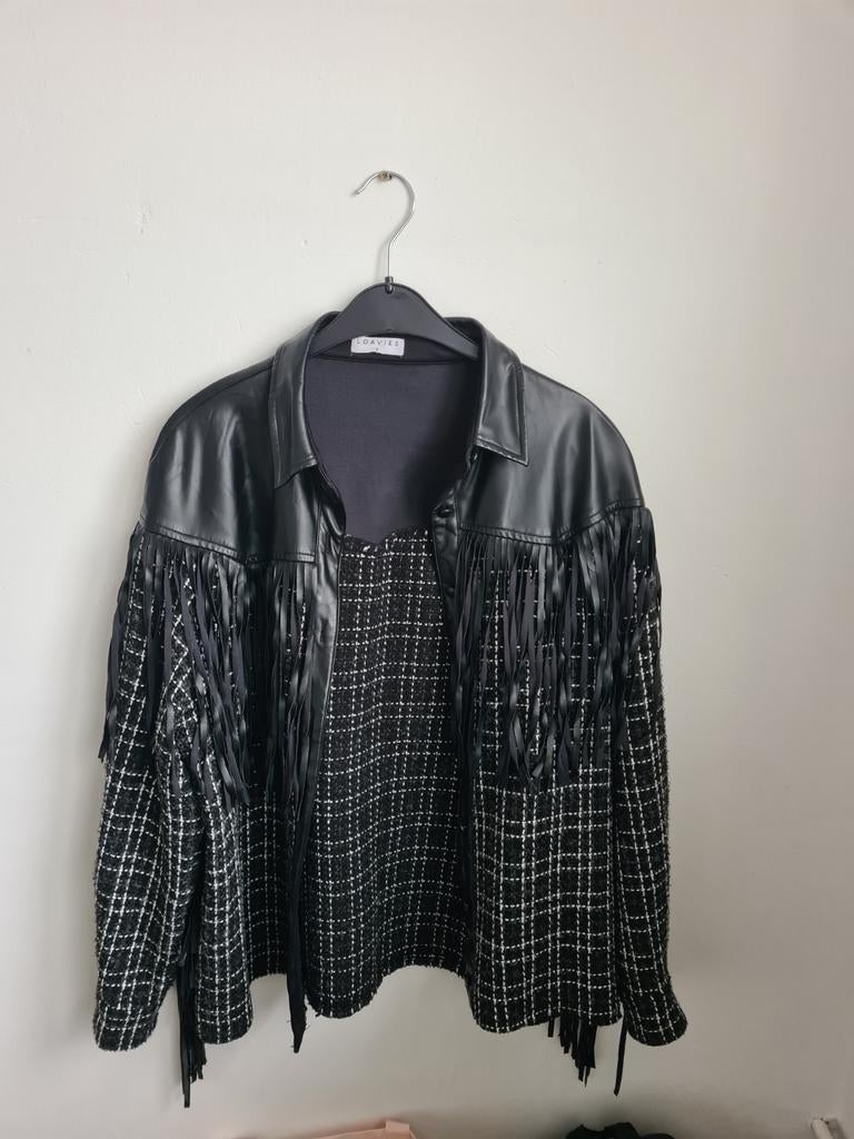 Loavies jas met franjes, zo goed als nieuw, maat S, Ophalen, Zwart, Maat 36 (S), Loavies