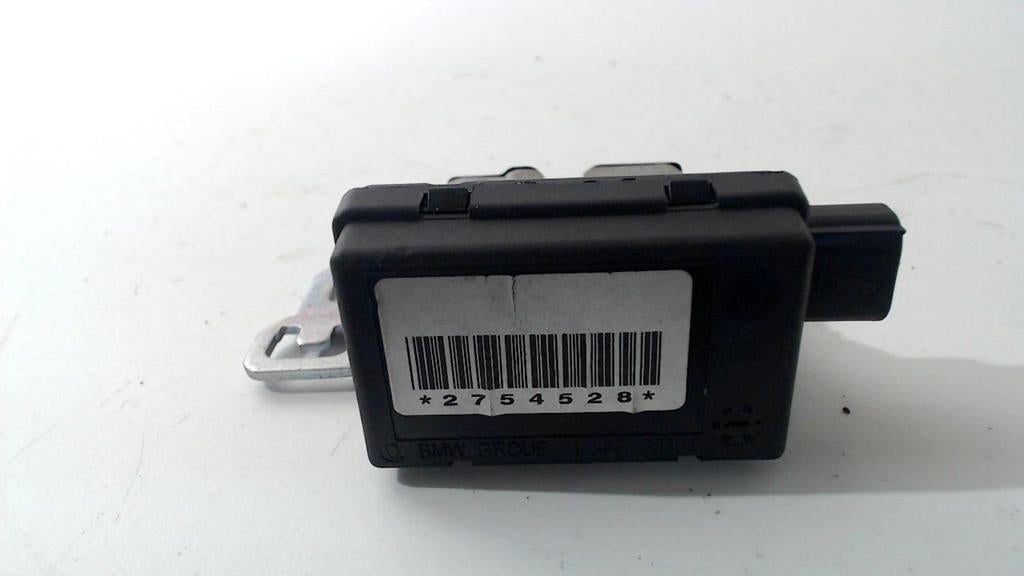 Slot mechaniek kofferdeksel achterklep elektrisch Mini Mini, Onderdelen@venauto.nl, Van der Ven Autorecycling B.V., Gebruikt, Ettenseweg 76, 4706 PB Roosendaal, The Netherlands