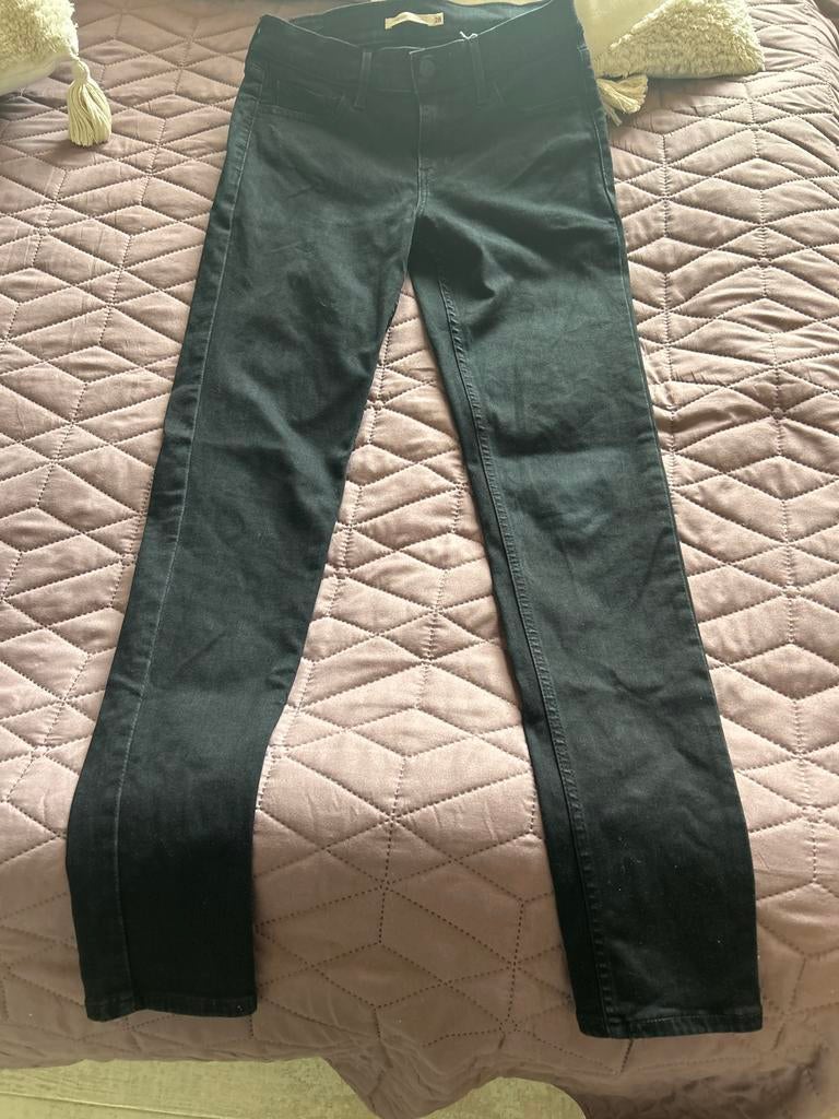 Levi's zwarte skinny jeans - W28 L32, Ophalen of Verzenden, Zo goed als nieuw, Zwart, W28 - W29 (confectie 36)
