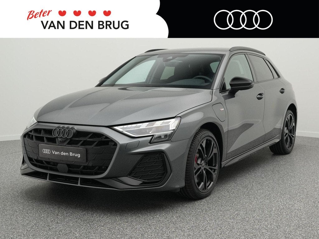 Audi A3 Sportback S-Line 45 TFSI e 272 PK | LED Matrix | 360