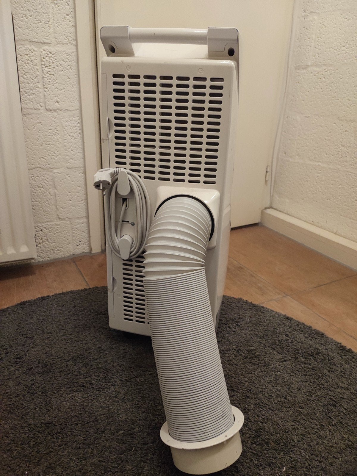 Mobiele airco - blaast geen koude lucht meer, Ophalen, Minder dan 60 m³, 3 snelheden of meer, Koelen en Ontvochtigen