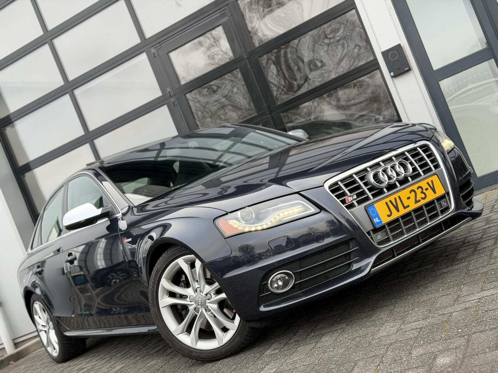 Audi A4 Limousine S4 3.0 TFSI 333PK+ / PANO / B&O / SCHAALST, Auto's, Audi, Automaat, Gebruikt, Zwart, 2995 cc