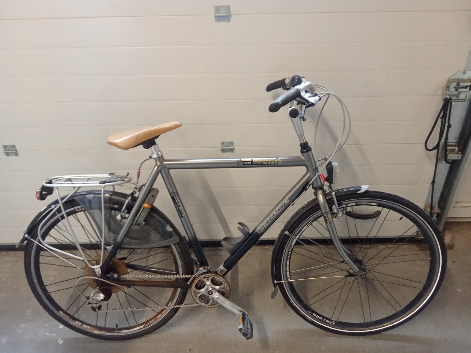 28 inch Gazelle Herenfiets. framemaat 61 cm, Ophalen, Gebruikt, Versnellingen, Batavus