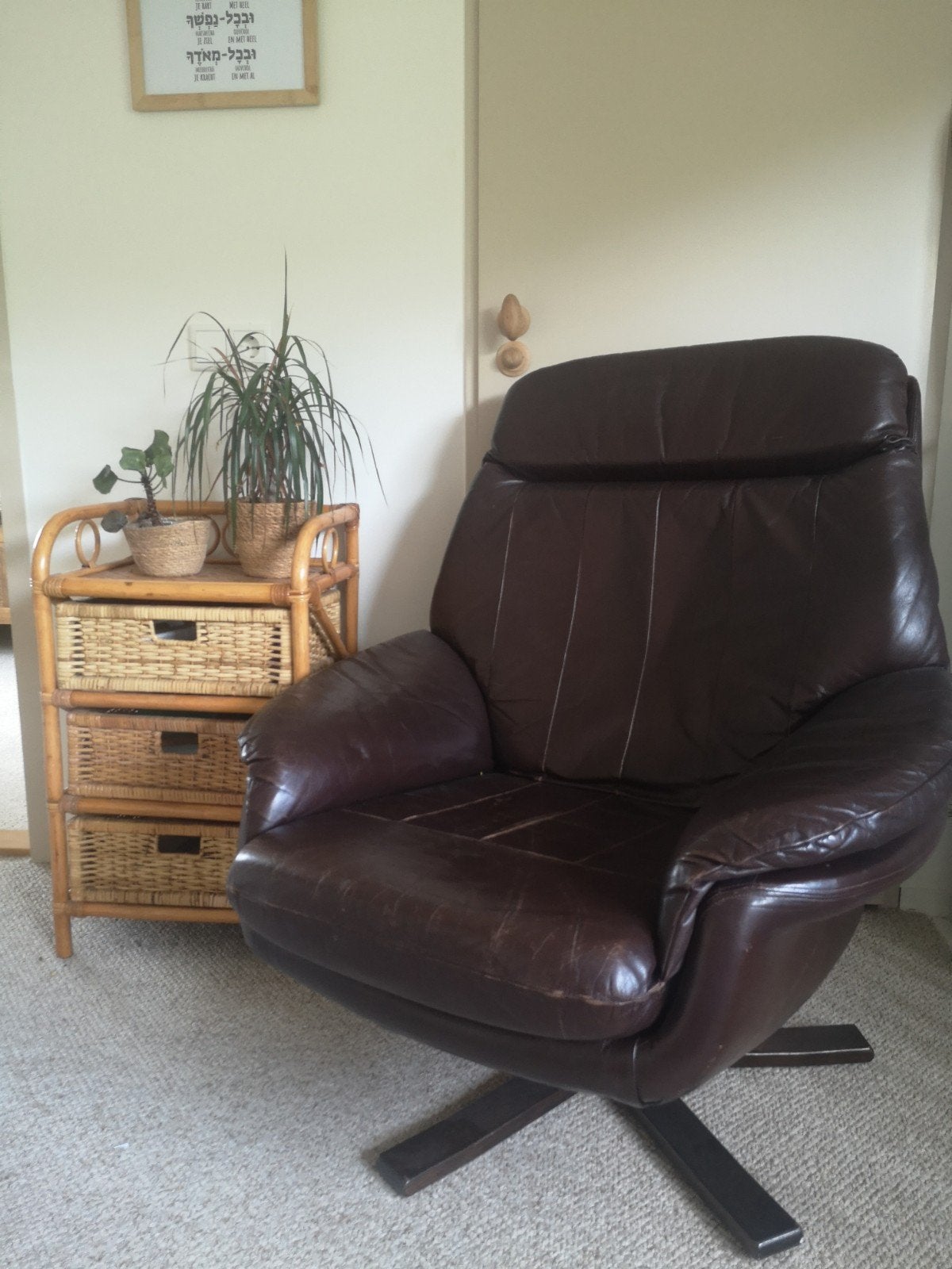 Leren draai fauteuil, Huis en Inrichting, Fauteuils, Gebruikt, Ophalen of Verzenden, 50 tot 75 cm, Leer