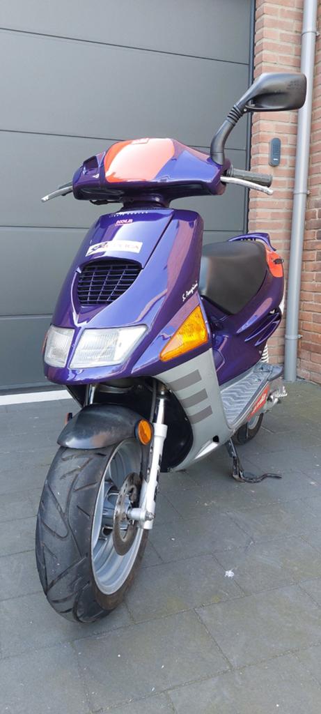 Aprilia sr 50 perugini, Fietsen en Brommers, Brommeronderdelen | Scooters, Ophalen of Verzenden, Uitlaat, Aprilia