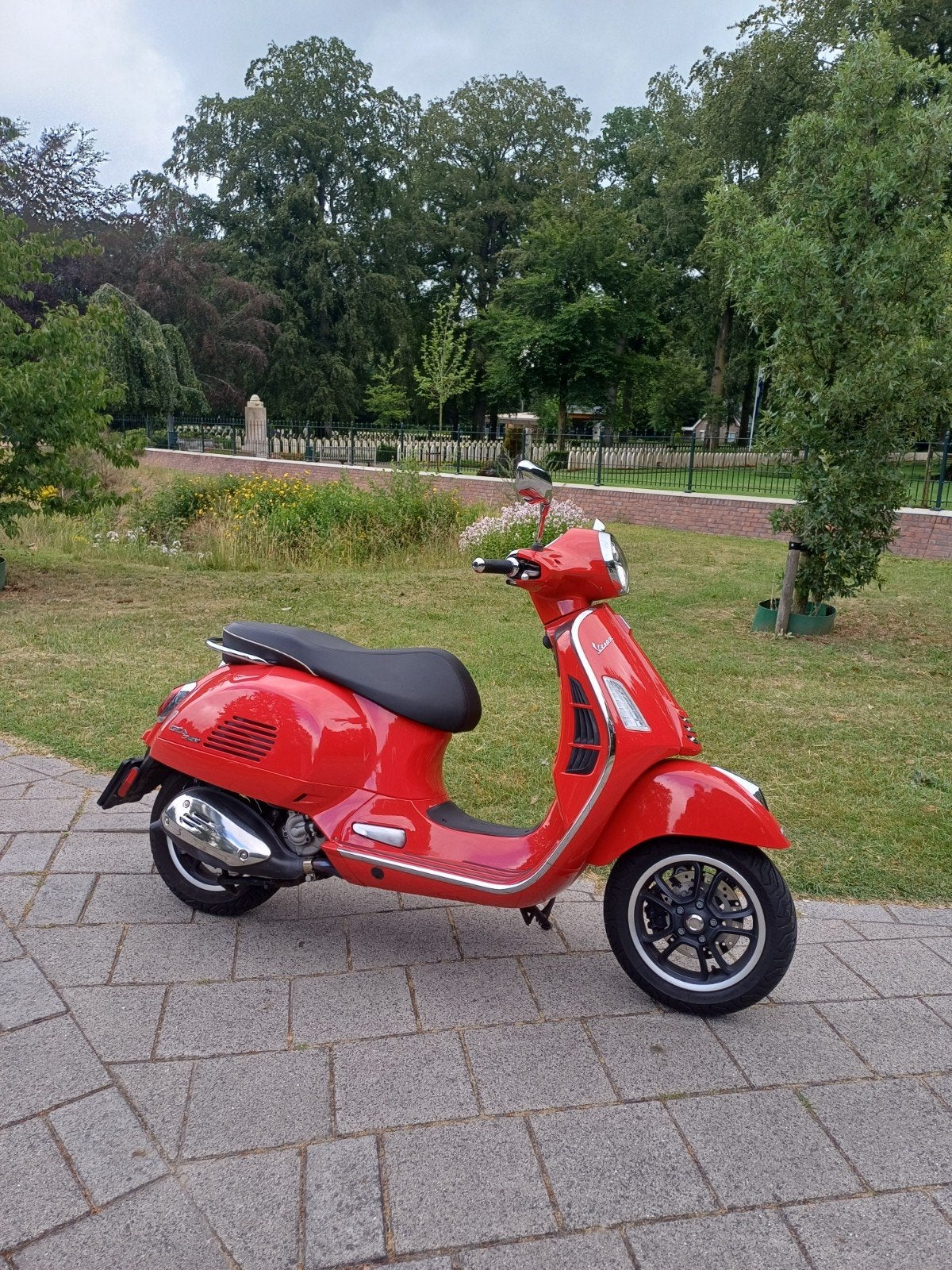 Vespa GTS 300 Super - Zo goed als nieuw, Ophalen of Verzenden, Zo goed als nieuw, Benzine, Overige modellen