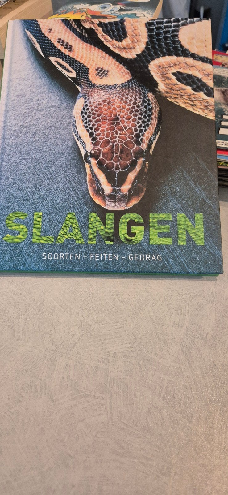 Slangen: Soorten, Feiten, Gedrag - Boek over reptielen, Boeken, Ophalen of Verzenden, Zo goed als nieuw, Overige onderwerpen, Onbekend