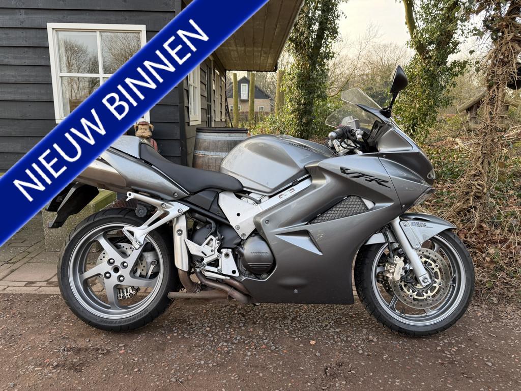 Honda VFR 800FI ABS (bj 2009), Motoren, Motoren | Honda, Bedrijf, Info@advandermeer.nl, Meer dan 35 kW, Birkstraat 124
3768HM  SOEST, NL