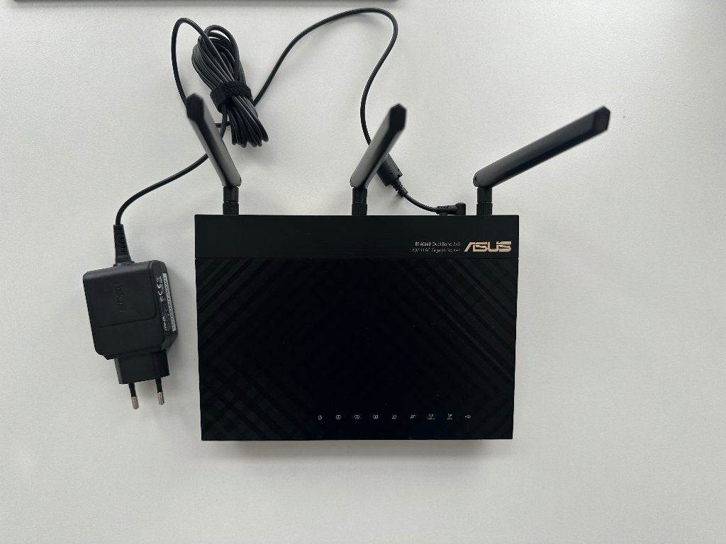 Router - ASUS RT-AC66U AC1750 - Dual-band Gigabit Router 🛜, Computers en Software, Routers en Modems, Verzenden, Zo goed als nieuw