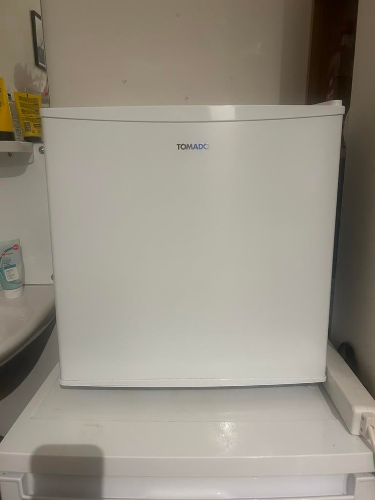 Tornado mini vriezer, Witgoed en Apparatuur, Vriezers en Diepvrieskisten, Minder dan 85 cm, Minder dan 60 cm, Zo goed als nieuw