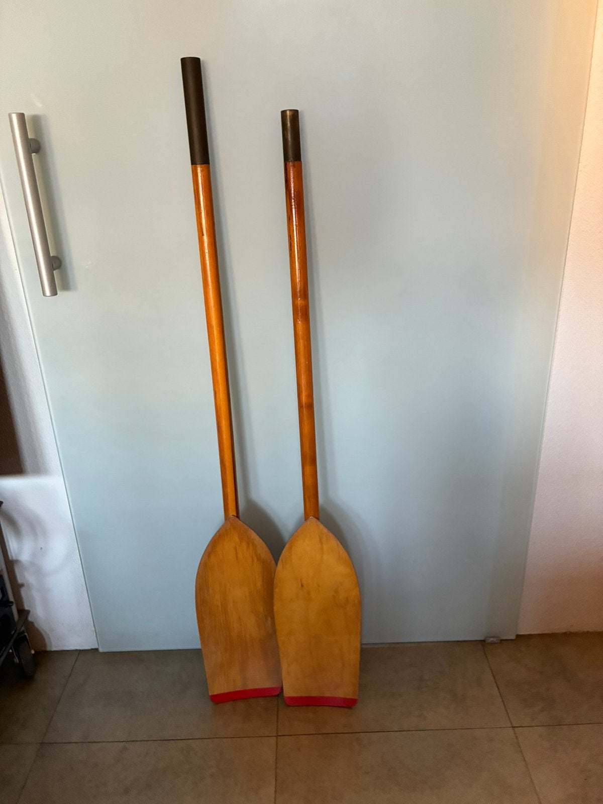 Vintage houten deelbare roeispaan, ong 1960, Ophalen, Gebruikt, Dubbelbladige peddel