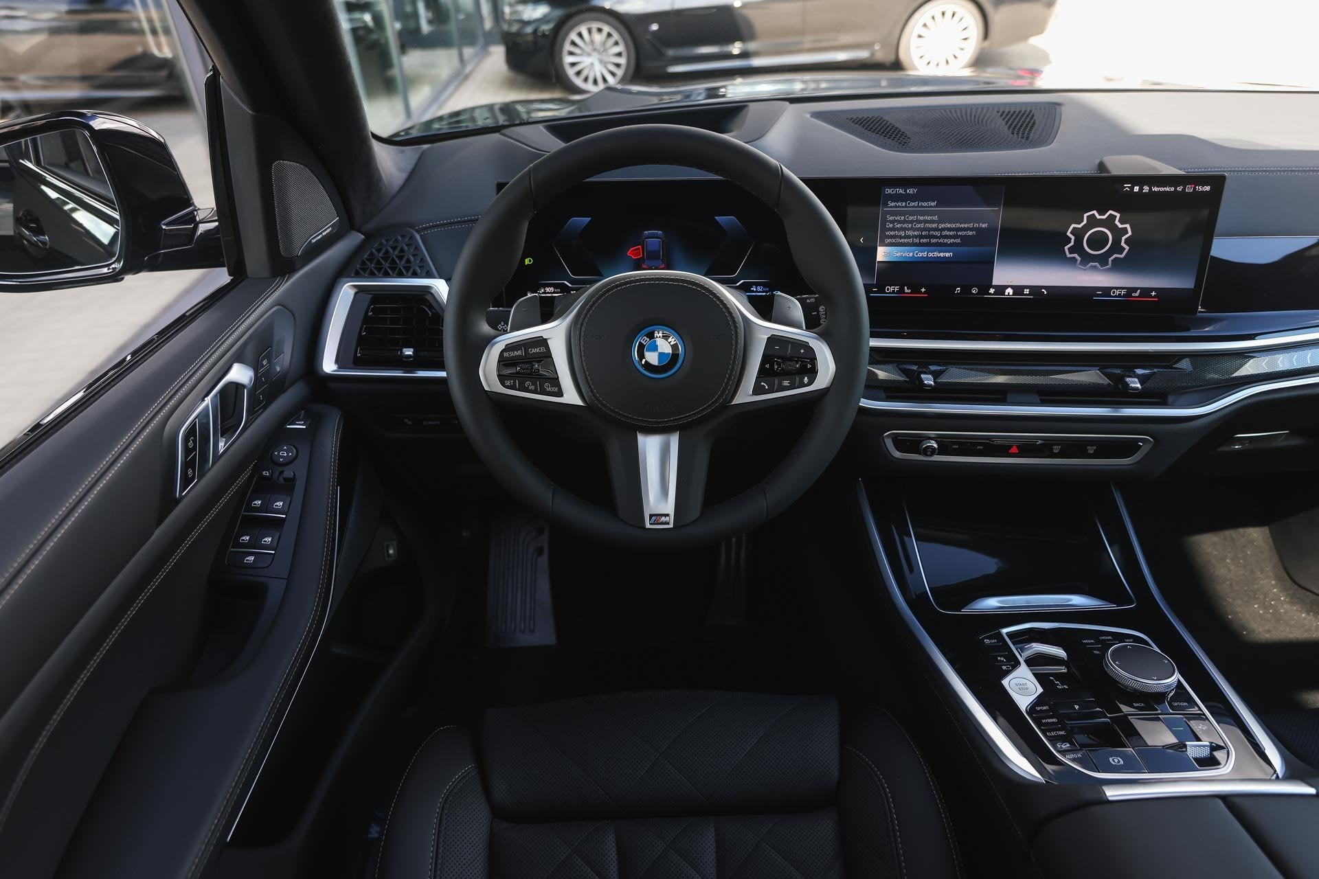 BMW X5 xDrive50e M Sport Automaat / Panoramadak / Trekhaak /, Automaat, Dealer onderhouden, 2395 kg, Automatische klimaatregeling