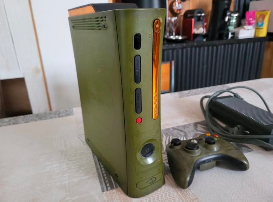 Xbox 360 halo editie, Ophalen of Verzenden, Zo goed als nieuw, 120 GB, Met 1 controller