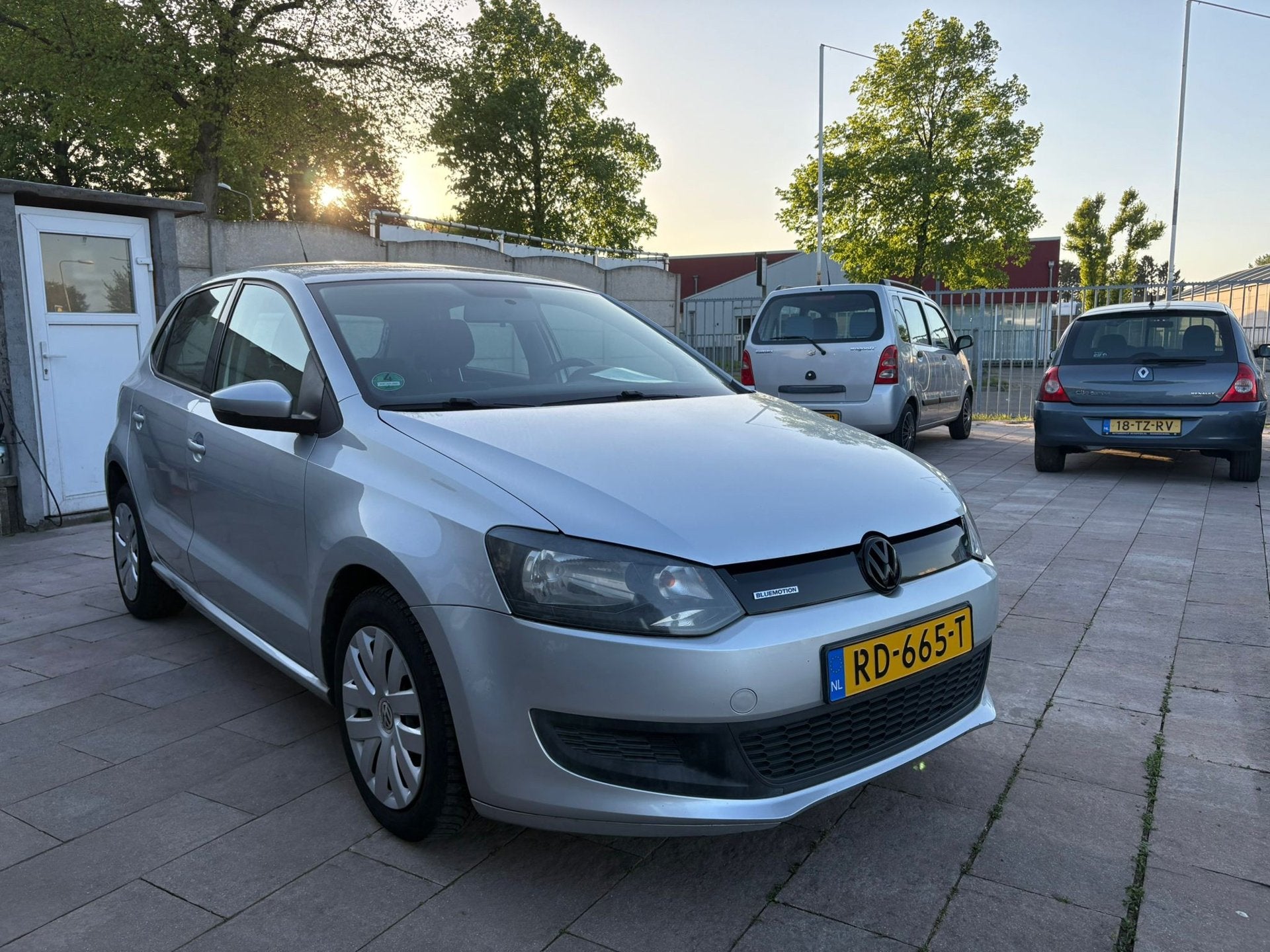 Volkswagen Polo 1.4-16V Comfortline|5-deurs|Nieuwe APK, Auto's, Volkswagen, Voorwielaandrijving, Zwart, 4 cilinders, Bedrijf
