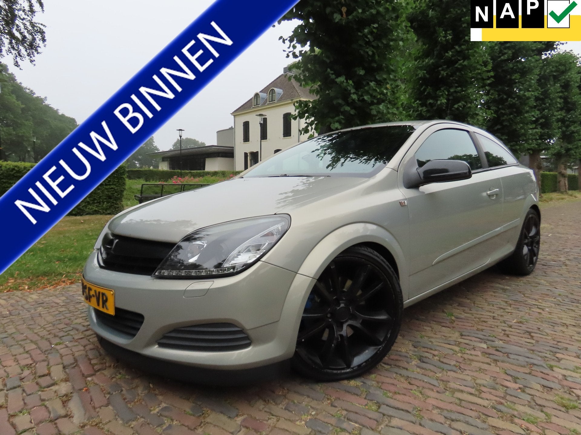Opel Astra GTC 2.0 T Cosmo 170 PK ! Ellec Pakket Ecc Cruisec, Auto's, Voorwielaandrijving, 1998 cc, Gebruikt, 4 cilinders