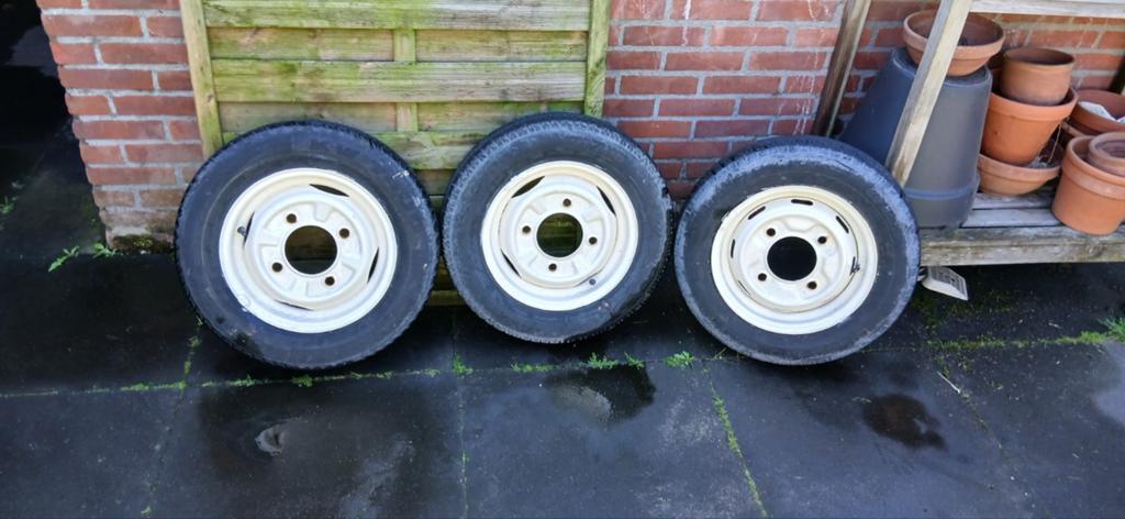 Standaard Trabant velgen met banden, Auto-onderdelen, Ophalen, Gebruikt