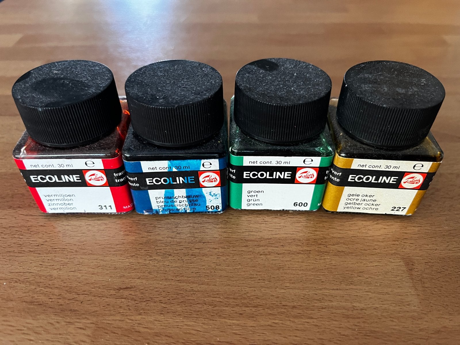 Ecoline vloeibare waterverf set - 4 kleuren, Hobby en Vrije tijd, Schilderen, Ophalen of Verzenden, Gebruikt, Waterverf