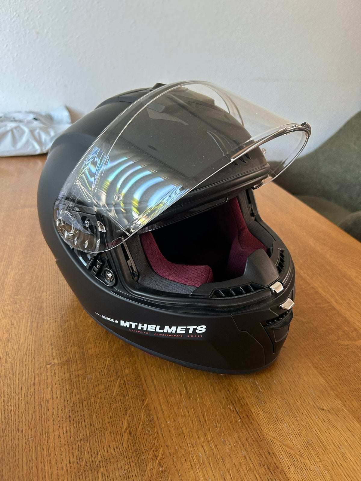 MT Helmets Blade 2 Integraalhelm - Nieuw met opberghoes, Motoren, Ophalen, Nieuw zonder kaartje, Integraalhelm, Overige merken