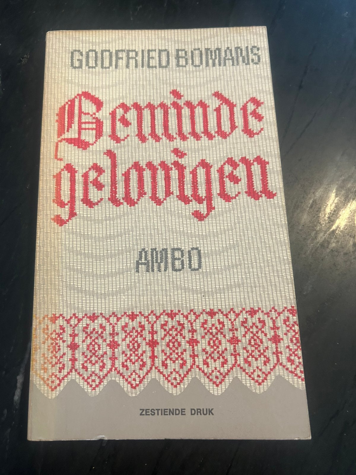 GODFRIED BOMANS Beminde gelovigen 1970, Boeken, Ophalen of Verzenden, Gelezen, Nederland