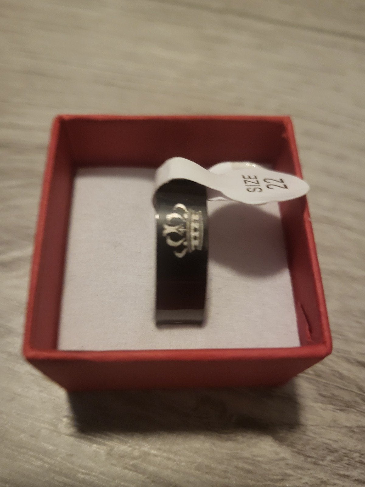 Nieuwe zwarte ring met kroon - Maat 22, Sieraden, Tassen en Uiterlijk, Ringen, 20 of groter, IJzer of Staal, Zwart, Nieuw