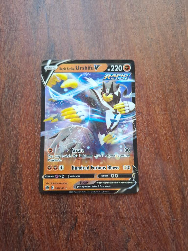Pokemon – Rapid strike Urshifa (V) (BST 085/163), Ophalen of Verzenden, Nieuw, Losse kaart, Foil
