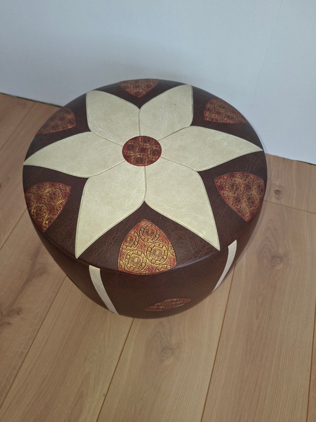Vintage Poef met Opbergruimte en Snackverdeler, Huis en Inrichting, Ophalen, Overige materialen, Minder dan 50 cm, Gebruikt