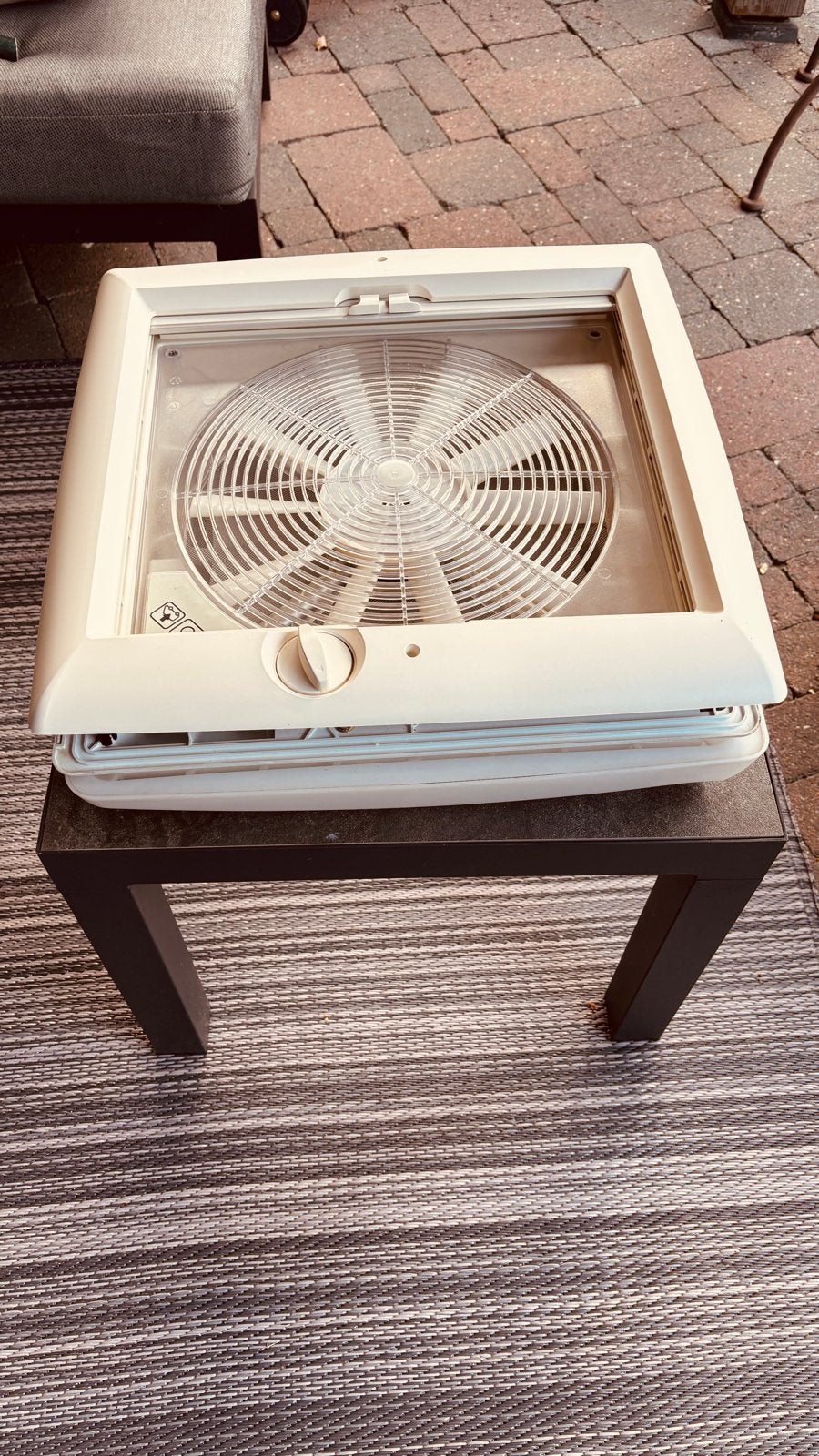 Fiamma dakluik - ventilator en verduisteringsscreen 40x40 cm, Caravans en Kamperen, Ophalen, Gebruikt