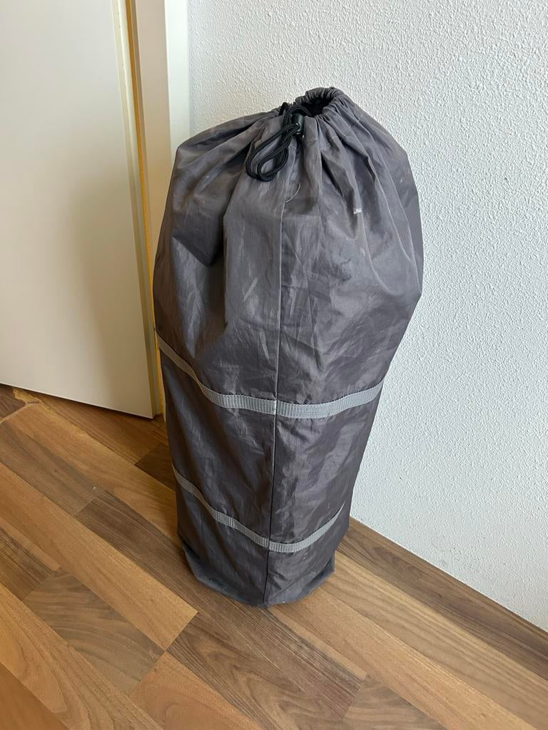 Reiswieg in draagtas Nuna, Ophalen, Gebruikt, Reisbedje
