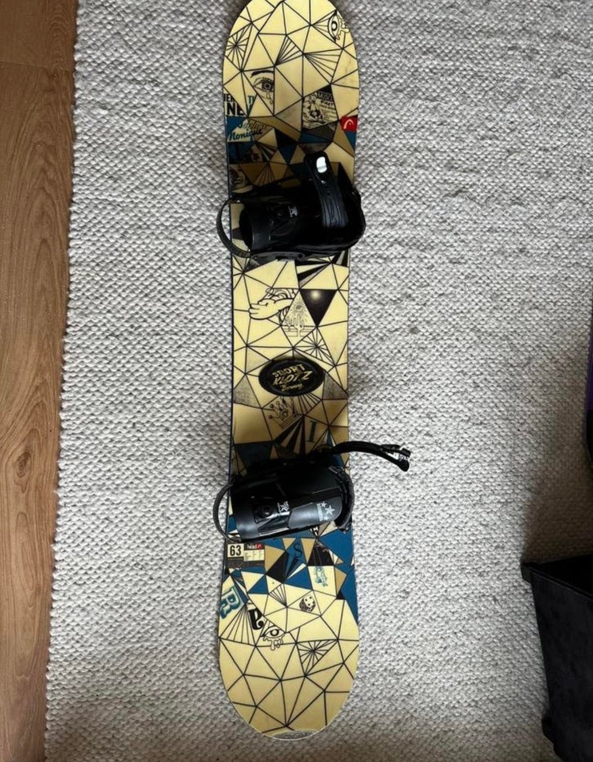 Head Tribute R Rocka Snowboard met Rossignol Bindingen, Sport en Fitness, Snowboarden, Ophalen, Gebruikt, Board