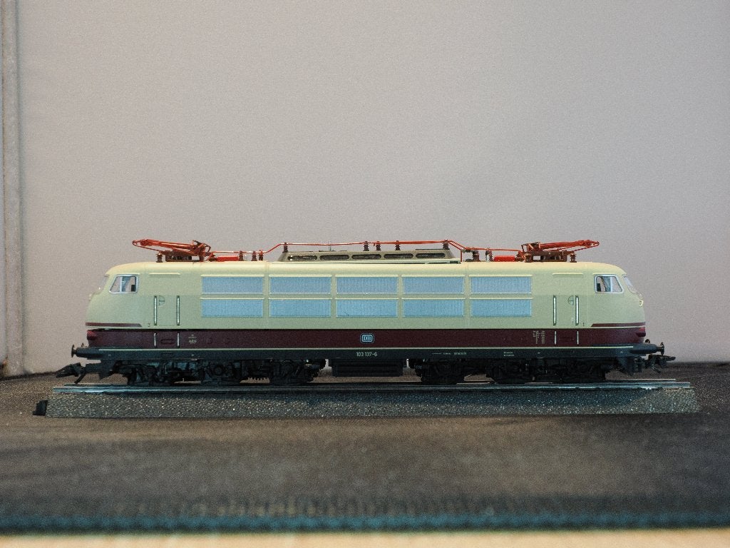 Märklin H0 E-locomotief TEE BR 103 137-6, DB, Hobby en Vrije tijd, Wisselstroom, Gebruikt, Wagon, Ophalen of Verzenden